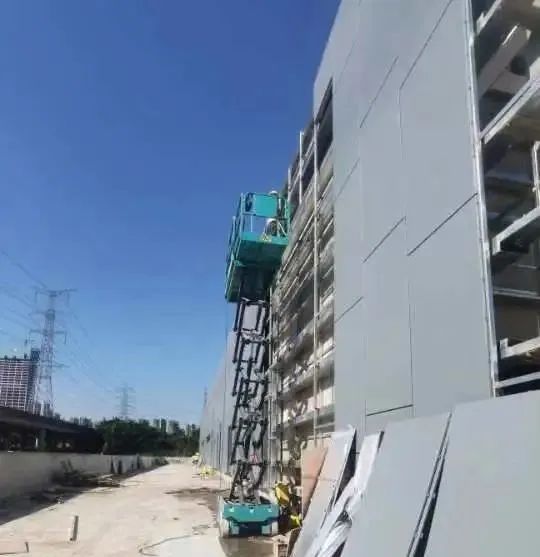 众志成城抗疫情！山河智能高空机械助力惠州方舱医院建设