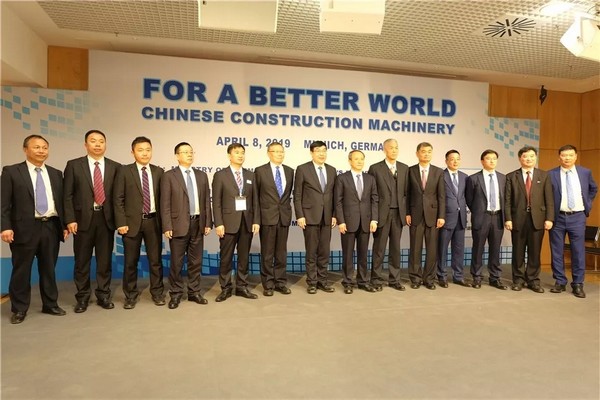 “三个率先”展示山河挖掘机欧洲发展历程