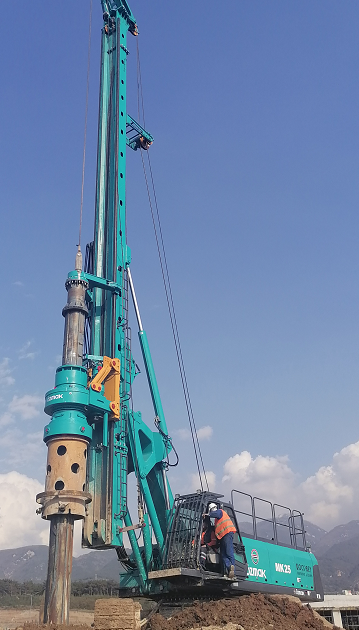 一枚“铁粉”！土耳其客户采购山河智能旋挖钻机