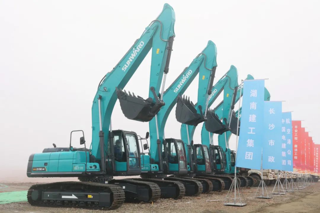 “山河绿”精彩亮相!山河智能装备全面助力长沙机场改扩建项目