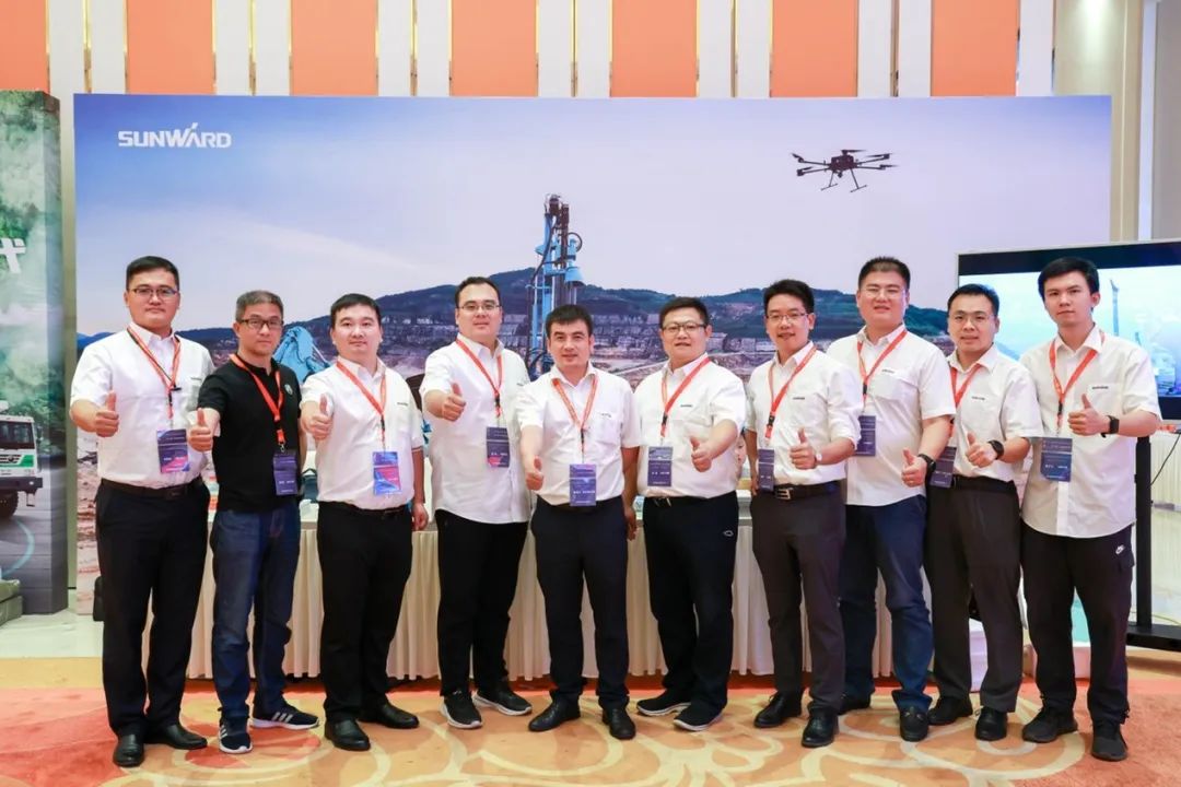 共话行业前沿技术及趋势，山河智能亮相第九届金属非金属矿采选运营实用技术与装备大会