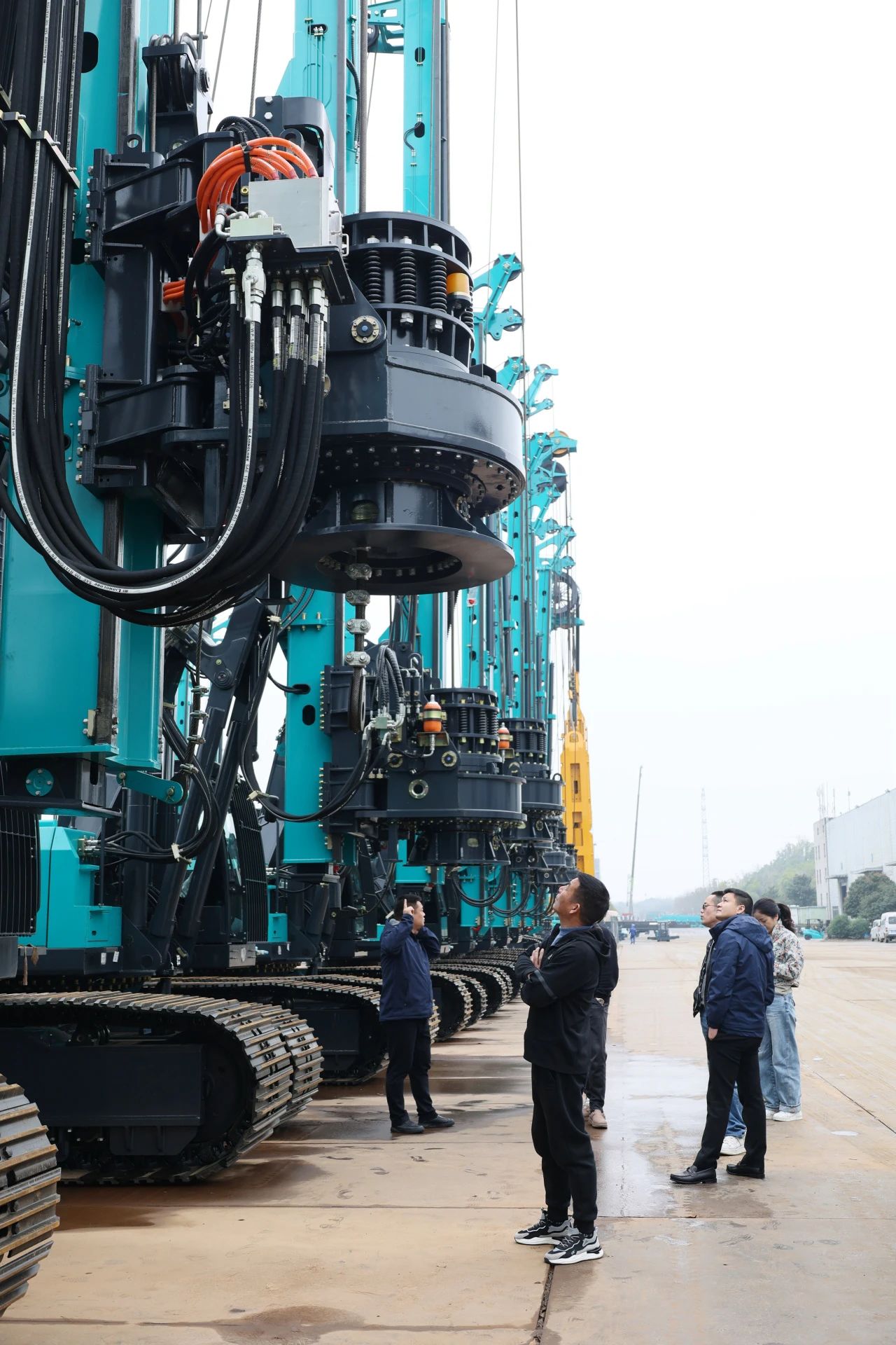 山河智能举办“植桩一体机”工程应用专题交流会，共绘行业发展蓝图