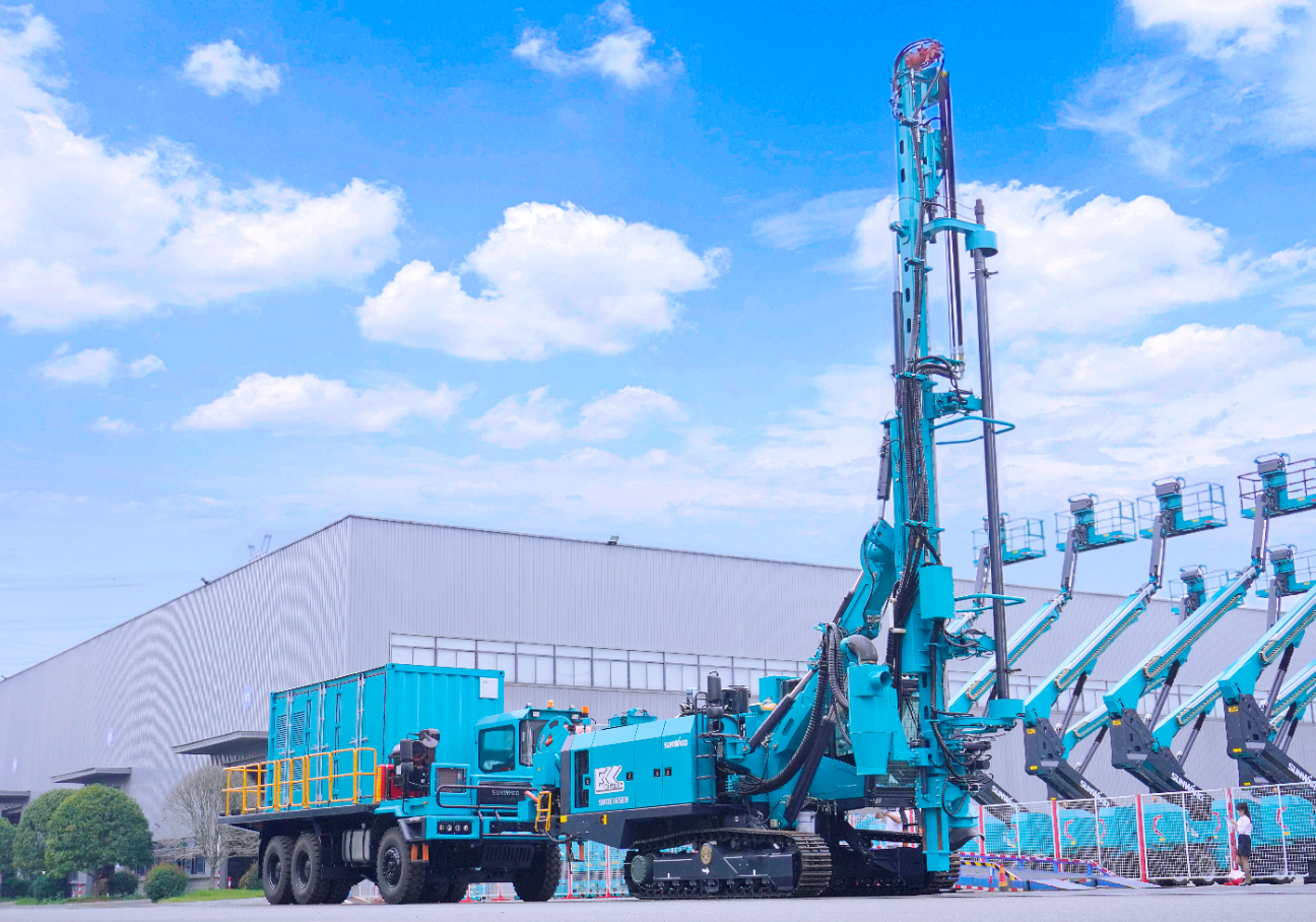 山河智能SWDE165EB电动潜孔钻机重磅下线,开启绿色钻爆新时代