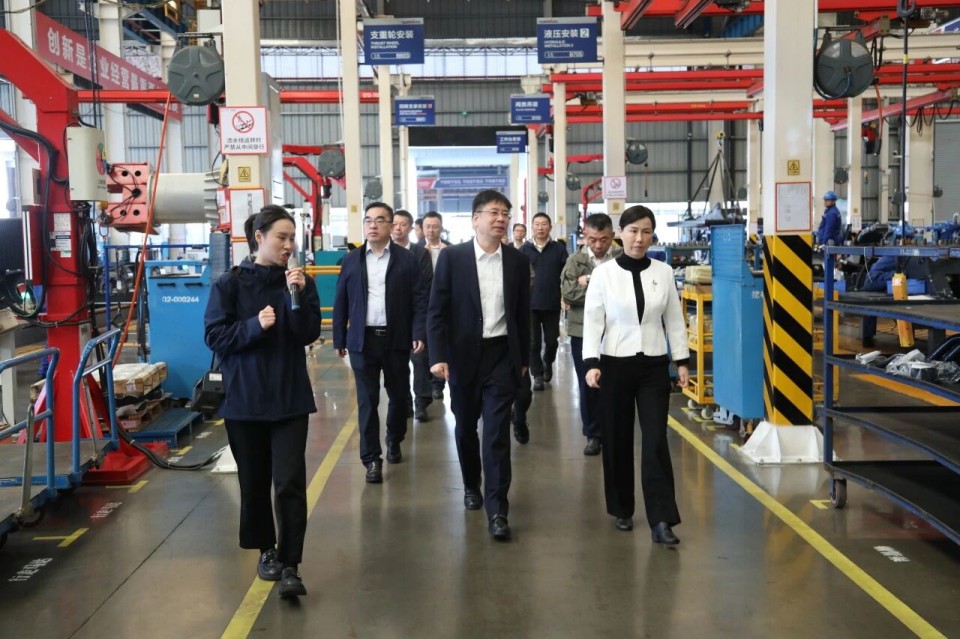 聚焦应急装备研发生产,共探实战适配新路径——广州市应急管理局党委书记、局长叶芳调研山河智能